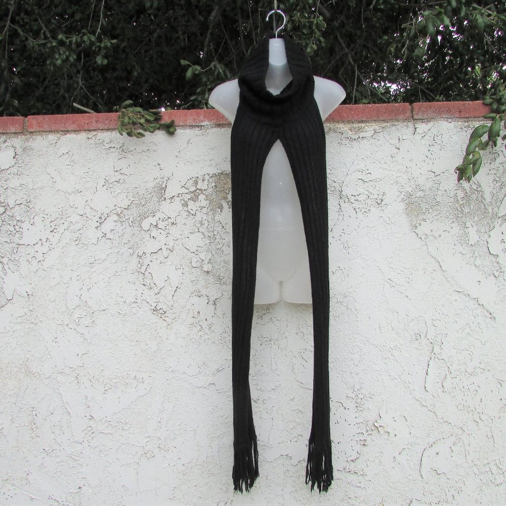 Sisley black ribbed turtleneck fringe scarf O/S